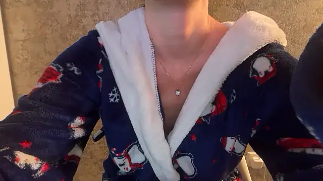 Angelinaa19 online show from December 4, 10:21 pm