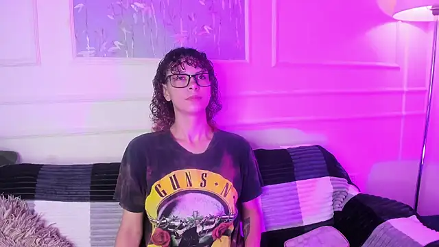 AliceMadnes online show from March 19, 1:26 pm