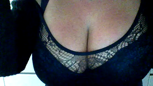 cleo094 online show from December 5, 2:33 am