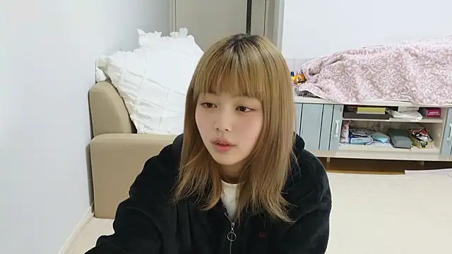  sizuku new online show from December 4, 11:27 pm