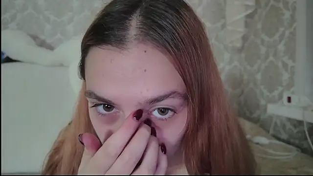 SweetLiaison online show from November 13, 7:46 pm