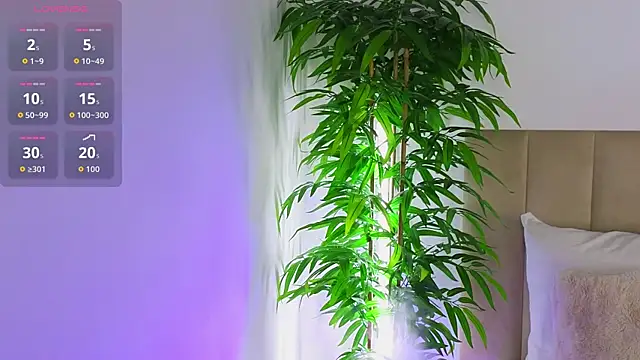 KilianaNoir online show from November 24, 8:27 am