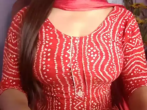 LOVELY KUDII online show from November 8, 4:39 am