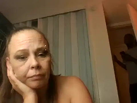 nikkibae33 online show from November 22, 8:39 am