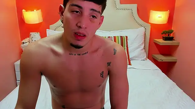 Amber And Nathan  online show from November 11, 2:36 pm