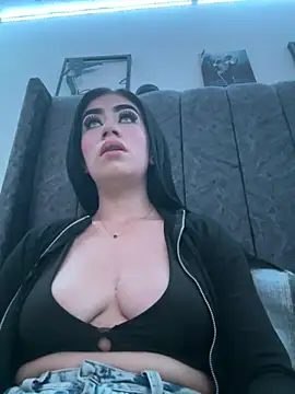 SCARLETT INK  online show from February 1, 1:04 am