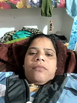 Hot suini online show from March 7, 9:49 am