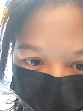 StrayedForename online show from April 9, 9:37 am