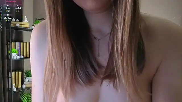 EmilyVale online show from April 16, 3:01 pm