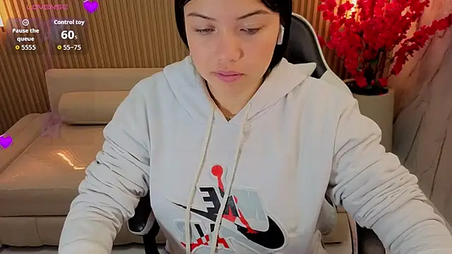 venus velvet tp online show from March 21, 1:05 pm