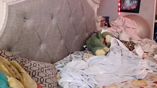 Dusaa  online show from February 7, 12:58 am