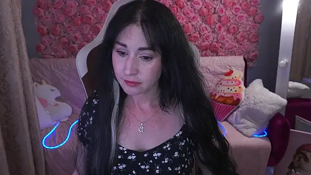 CarolinaaFoxyyy online show from May 24, 6:51 pm