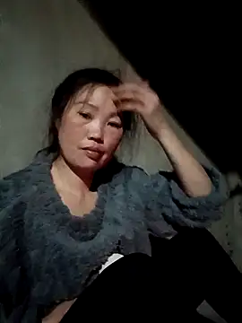 blonde blg online show from February 10, 1:14 pm