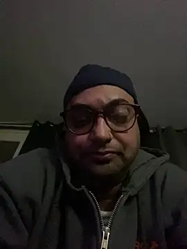 juicythickclit69 online show from November 23, 2:47 am