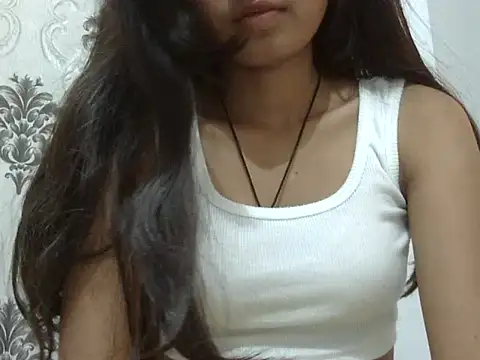 SEXY PRIYA83 online show from March 21, 9:36 am