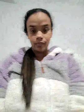 kyliecastell online show from November 15, 4:19 pm