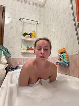 NaughtyAmore online show from November 19, 4:51 pm