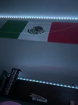 strawberry200512 online show from November 13, 9:19 am