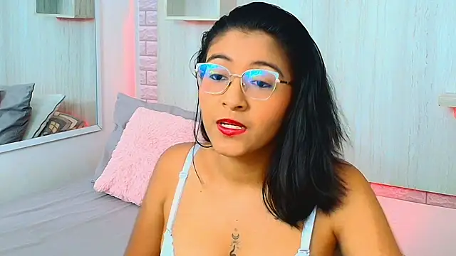 KATY LOWERY online show from April 26, 3:15 am