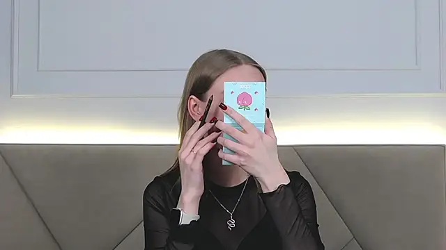 RachaelCute online show from December 15, 4:29 am