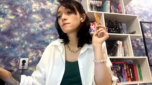 JamieRosten online show from November 10, 12:33 pm