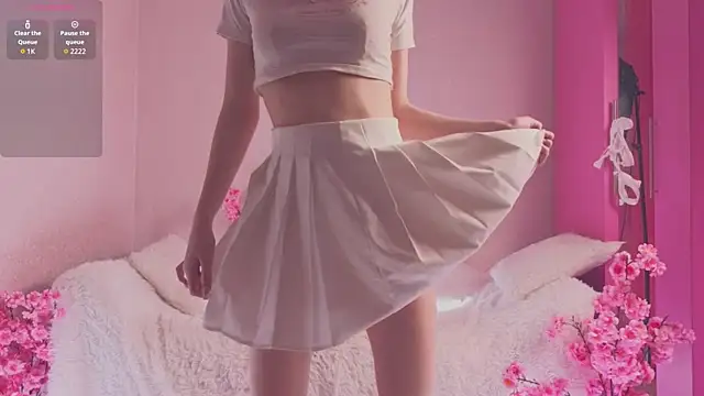 Kitty gaze online show from December 2, 3:25 pm