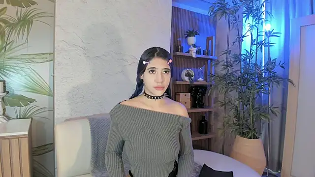 ReiAyanamy online show from April 5, 7:57 pm