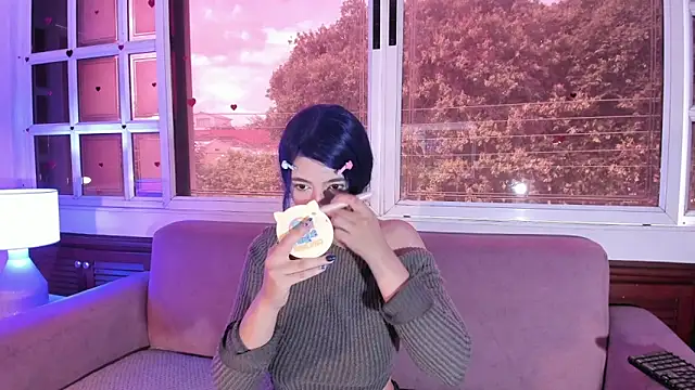 ReiAyanamy online show from April 19, 8:00 pm