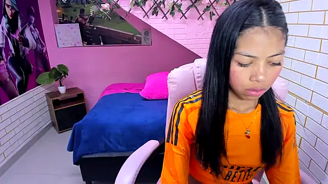 meliangels303av online show from December 16, 7:20 pm