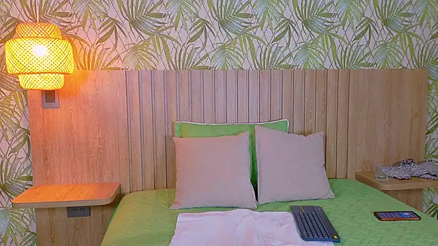 Scarleth Evans online show from December 1, 7:16 pm