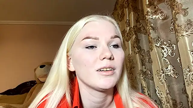 LynellMahe online show from November 24, 12:07 pm