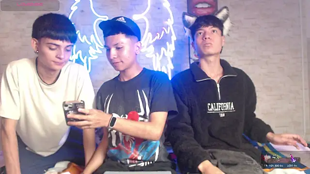 axel milo kairo and noa online show from November 30, 3:54 am