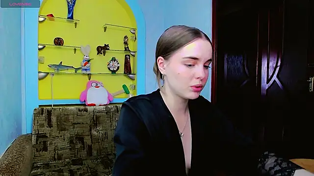 AlicaLOVEalisa777 online show from June 12, 3:03 am