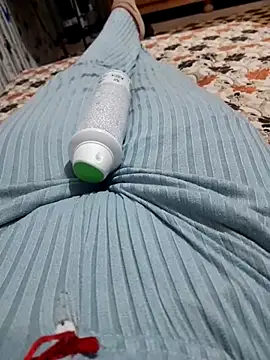 Tota sexi online show from February 25, 1:31 pm