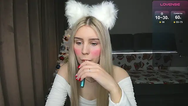 Olivia1Taylor1 online show from December 19, 9:45 am