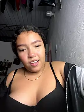 PetiteKattia online show from January 18, 5:04 am