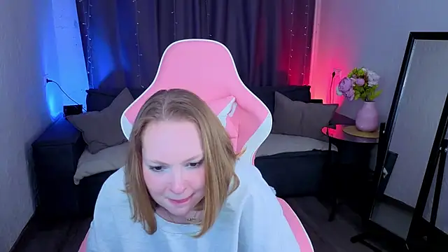 Elizabeth Walson online show from November 13, 4:06 pm