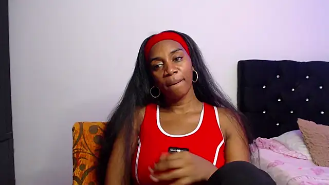 AishaOwens online show from December 1, 8:00 pm