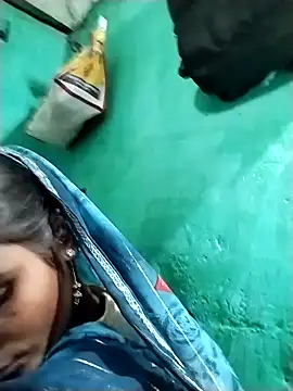 Big Lovexx online show from December 20, 10:30 am