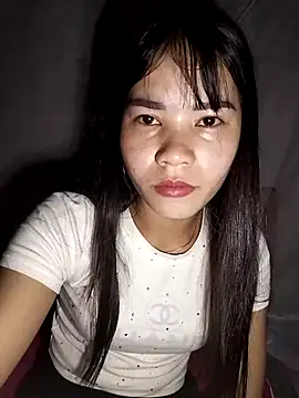 gugu0022 online show from March 1, 8:41 pm