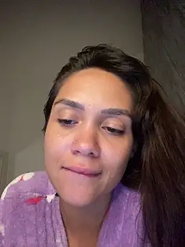 carolsapequinha online show from June 4, 7:35 am