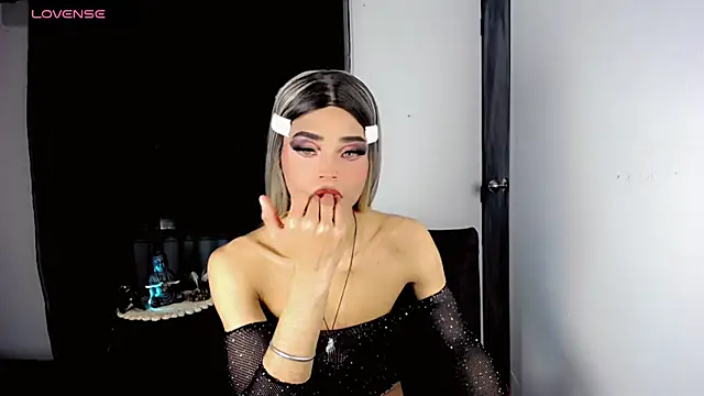 TAYLOR S7 online show from November 14, 10:26 am