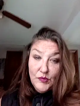 EvieYvonne69 online show from December 2, 9:17 pm