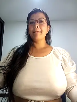 CelesteAlvarez1989 online show from April 28, 2:27 am