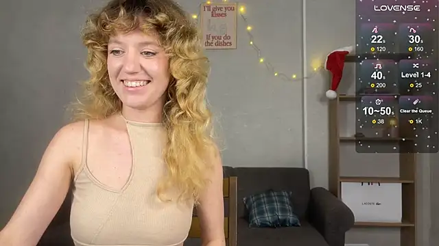 Snapshot of Play_Me_Softly chatting on December 18, 2:33 pm Play Me Softly online show from December 18, 2:33 pm