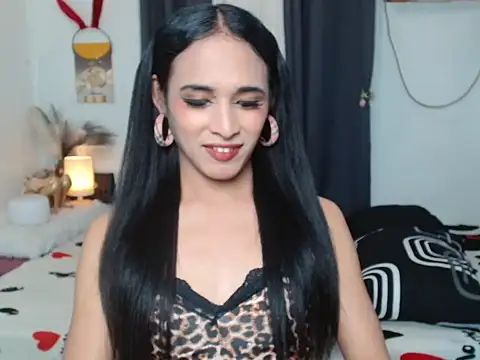 Casandrawang online show from April 14, 4:29 pm