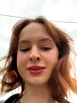 hani obsessed online show from November 26, 9:21 am