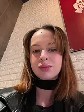 hani obsessed online show from February 3, 11:15 am