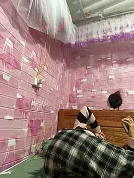 pitty mymi online show from March 9, 2:48 am