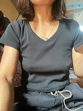 Trangbabylove online show from June 29, 2:18 am